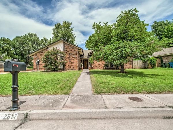 2817 Greenfield Drive, Edmond, OK 73012