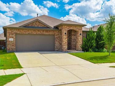 1148 Gillespie Drive, Fort Worth, TX 76247