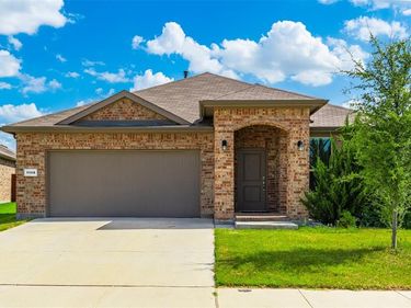 1148 Gillespie Drive, Fort Worth, TX 76247