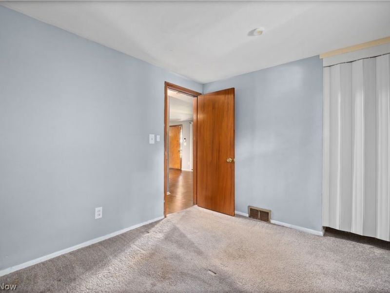 2886 Grant Street, Lorain, OH 44052 Photo 10