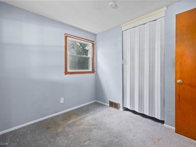 2886 Grant Street, Lorain, OH 44052 Photo 8