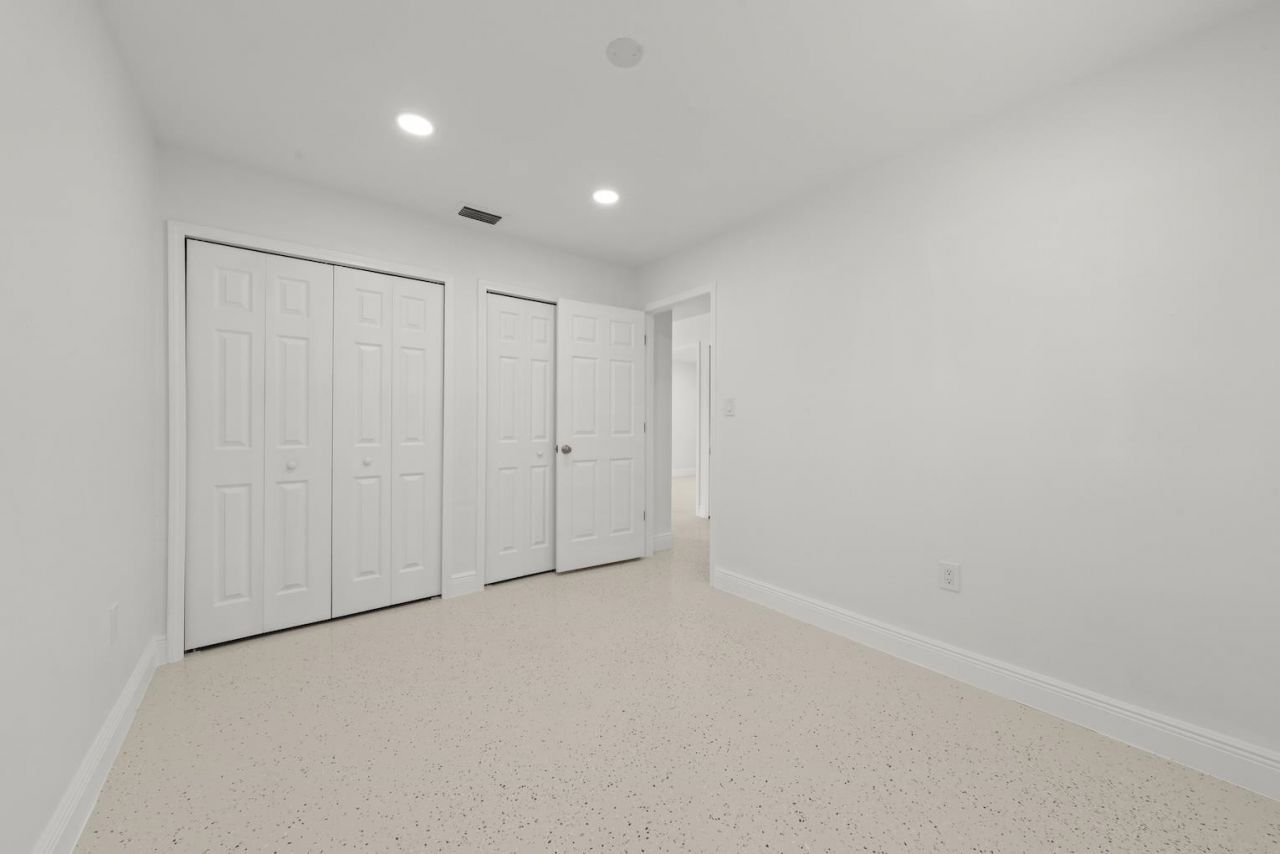 1040 Edgemere Dr, Fort Myers, FL 33919 Photo