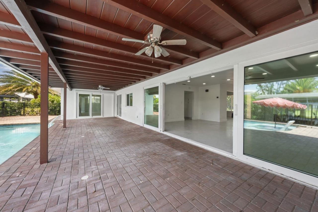 1040 Edgemere Dr, Fort Myers, FL 33919 Photo