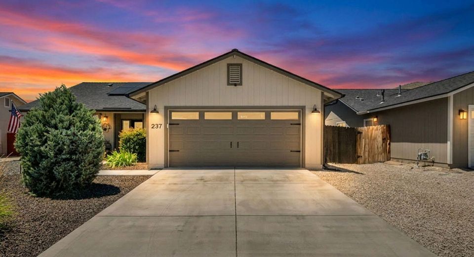 237 Glen Vista Drive, Dayton, NV 89403 Photo