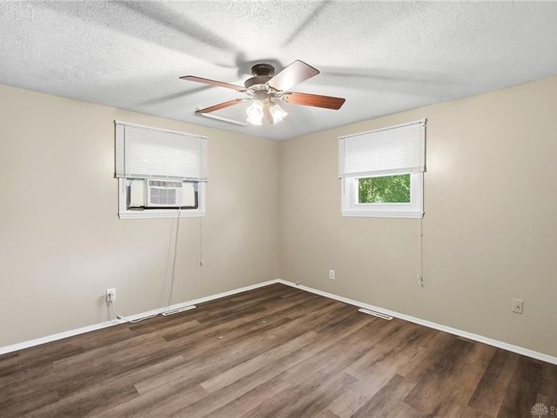 1960 Carol Parkway, Kettering, OH 45440 Photo 17