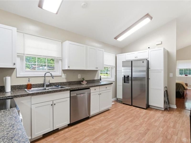 1960 Carol Parkway, Kettering, OH 45440 Photo 9
