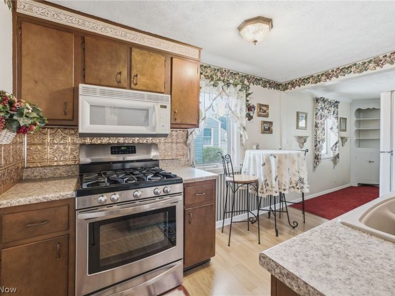 1108 Hawthorne Avenue SW, Canton, OH 44710 Photo 10
