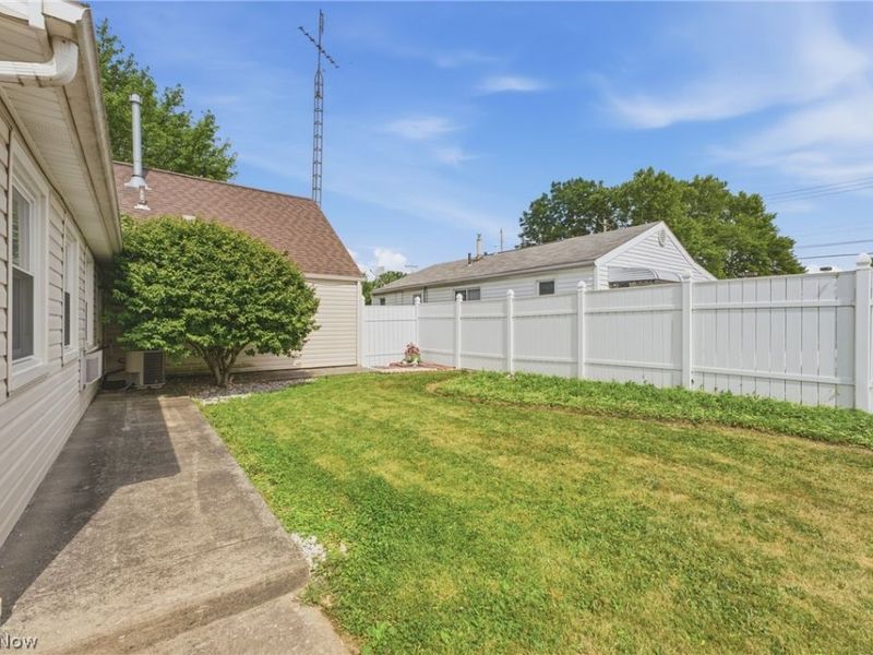 1108 Hawthorne Avenue SW, Canton, OH 44710 Photo 28