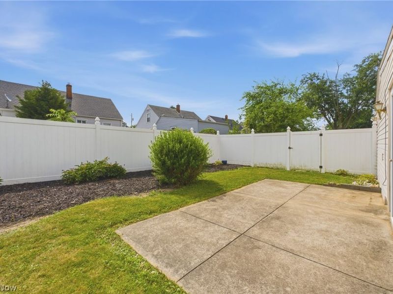 1108 Hawthorne Avenue SW, Canton, OH 44710 Photo 29