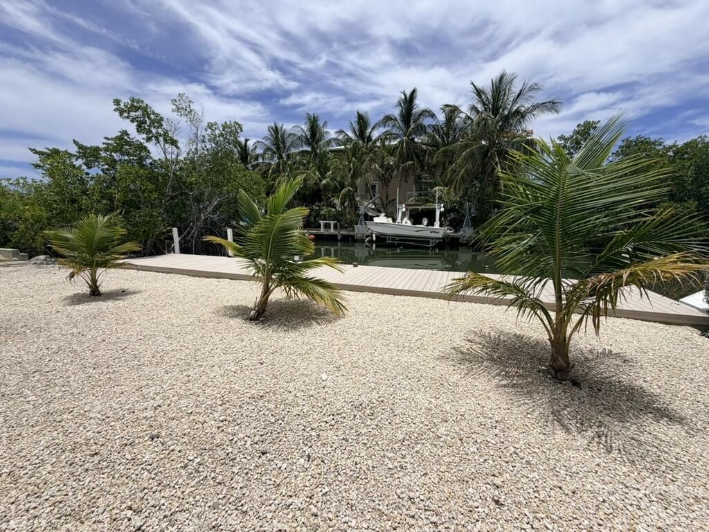 23940 Overseas Highway, Summerland Key, FL 33042 Photo
