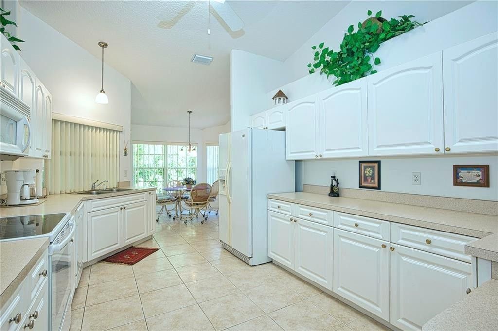 173 Easy Street, Sebastian, FL 32958 Photo