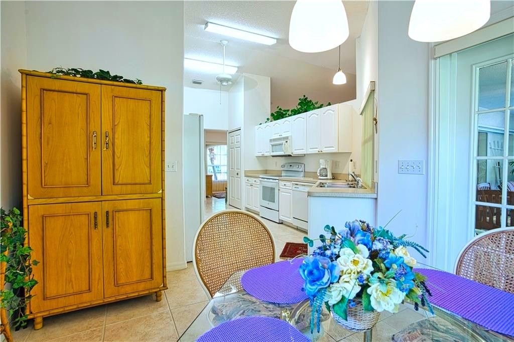 173 Easy Street, Sebastian, FL 32958 Photo