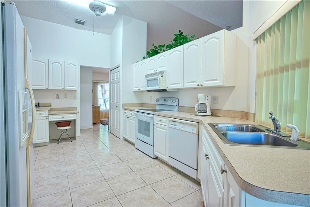 173 Easy Street, Sebastian, FL 32958 Photo