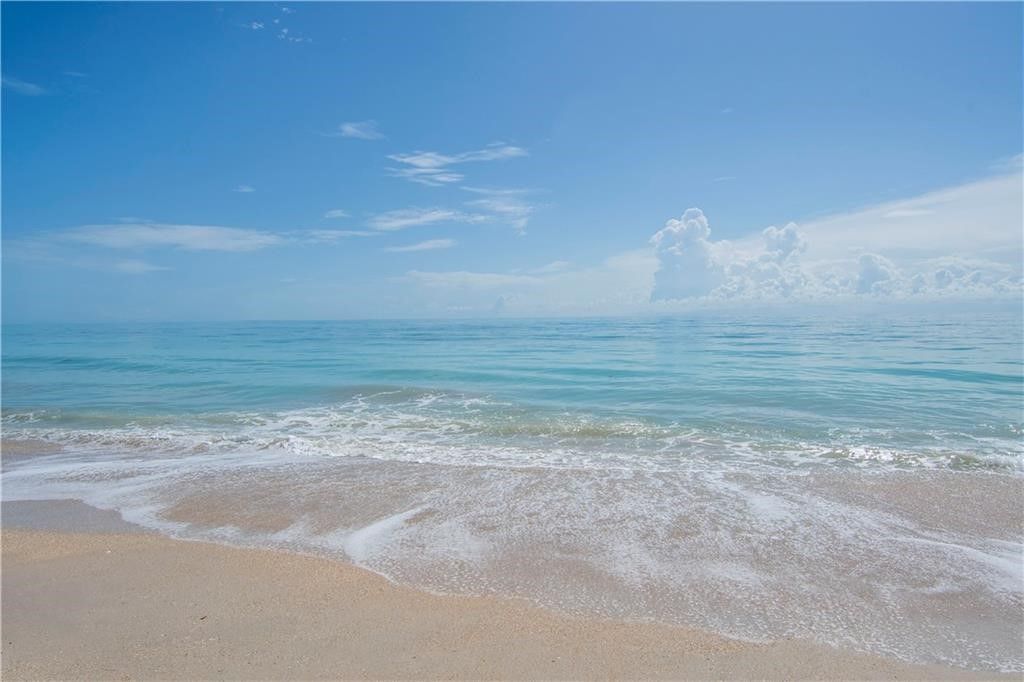 5558 Highway A1a, Unit 205, Vero Beach, FL 32963 Photo