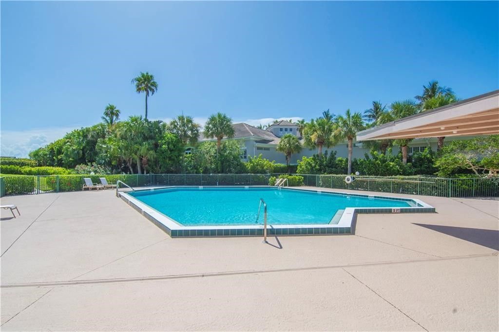 5558 Highway A1a, Unit 205, Vero Beach, FL 32963 Photo