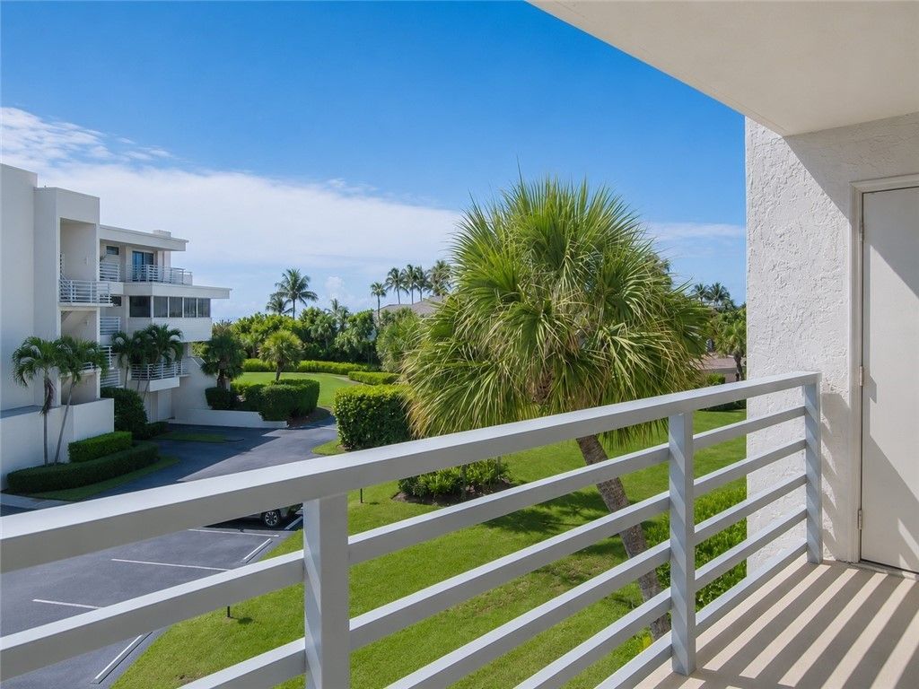 5558 Highway A1a, Unit 205, Vero Beach, FL 32963 Photo