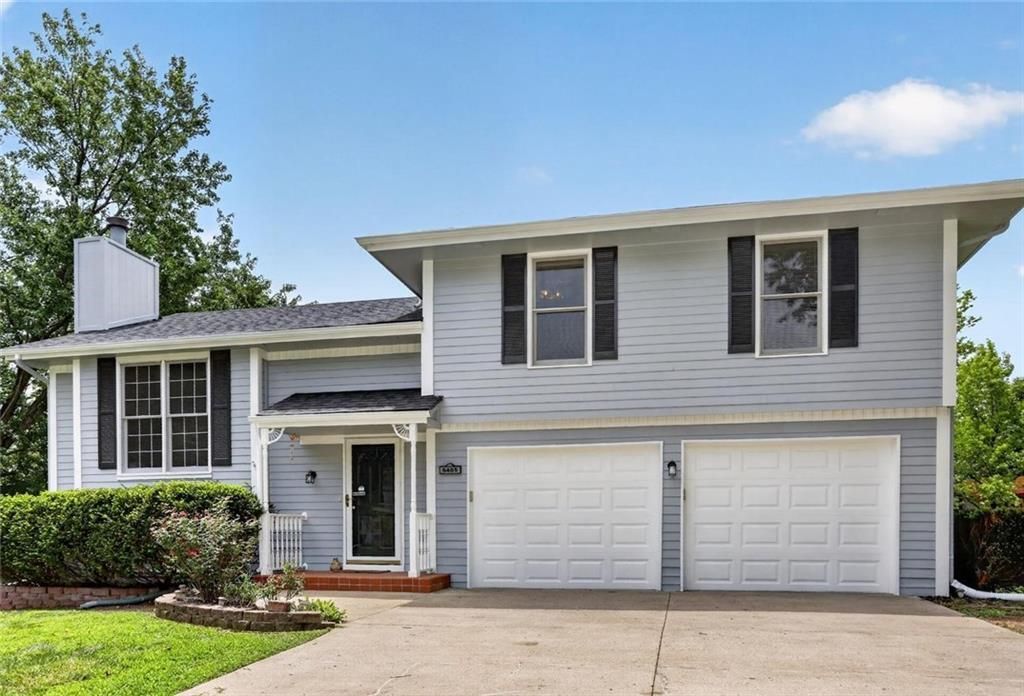 6405 N Amoret Avenue, Kansas City, MO 64151 Main Photo
