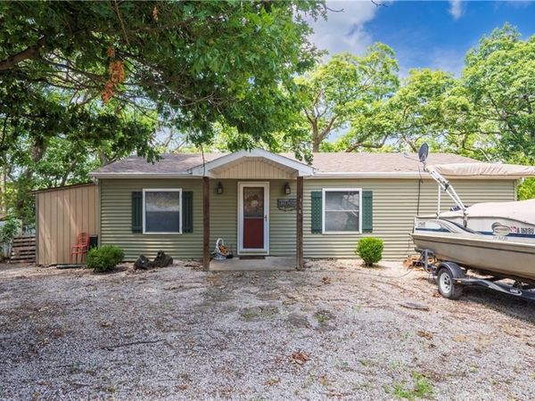 314 SE Lakeside Drive, Lacygne, KS 66040
