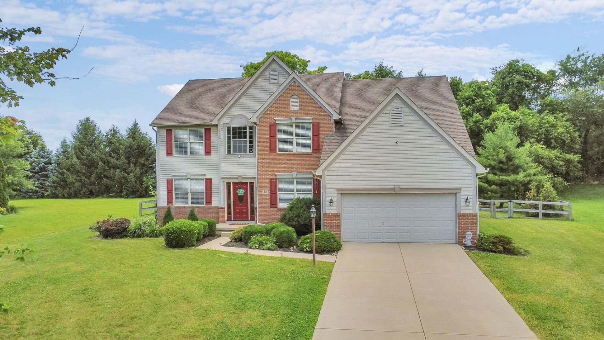8441 Shady Maple Court , Canal Winchester, OH 43110 Main Photo