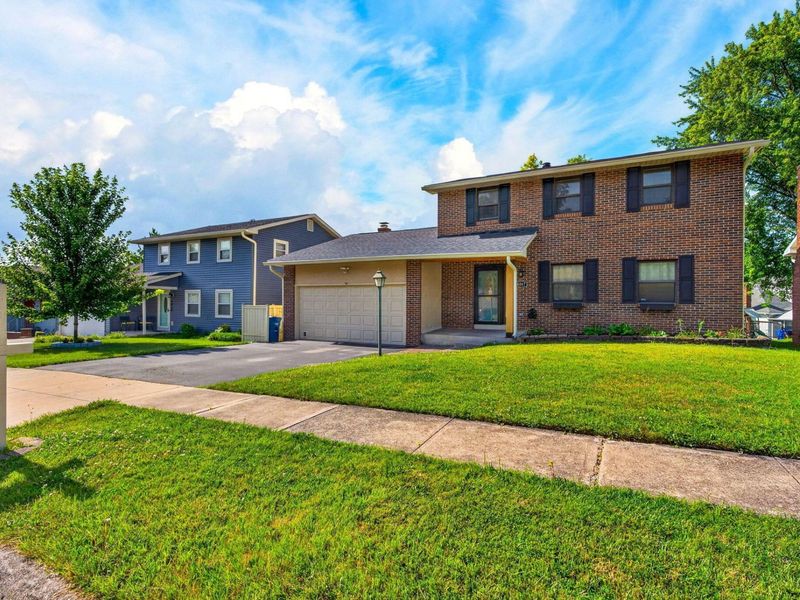 4047 Londonderry Avenue, Columbus, OH 43228 Photo 2