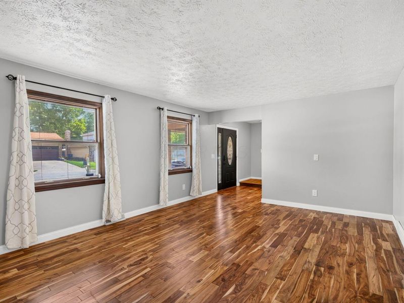 4047 Londonderry Avenue, Columbus, OH 43228 Photo 24