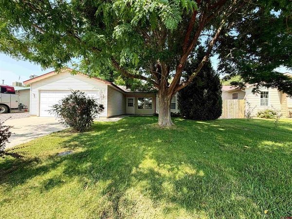 1909 Ouray Drive, Montrose, CO 81401