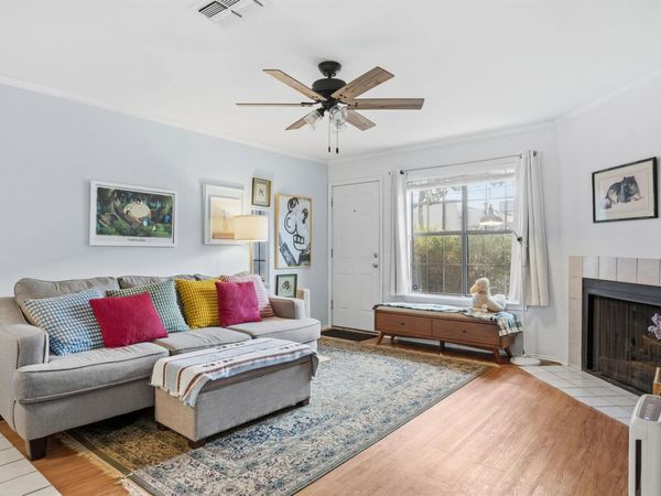2215 Post RD, Unit 1018, Austin, TX 78704