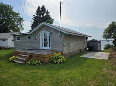 20627 Hess Shore Drive, Sackets Harbor, NY 13685