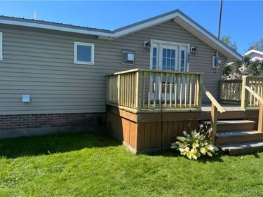 20627 Hess Shore Drive, Sackets Harbor, NY 13685