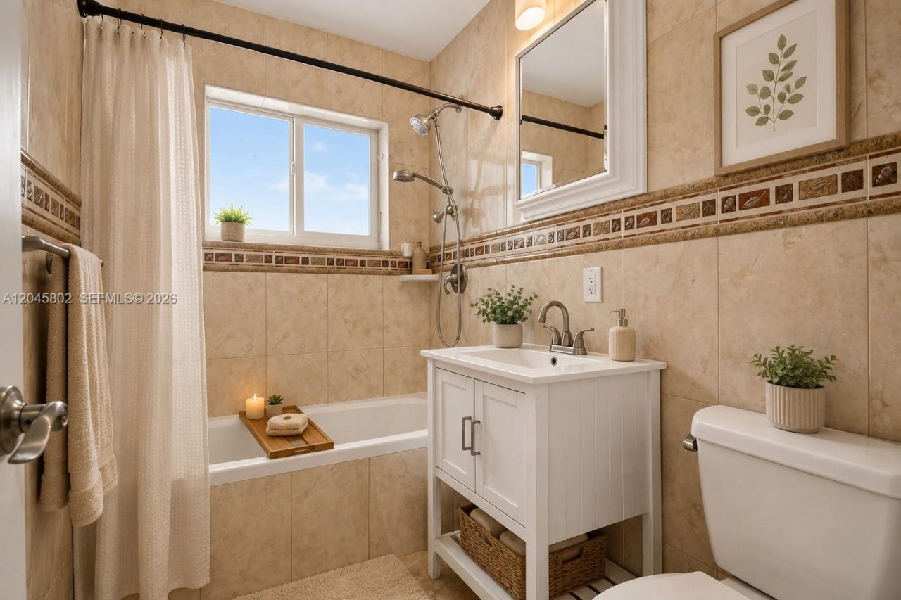 1300 N 70th Ter, Hollywood, FL 33024 Photo