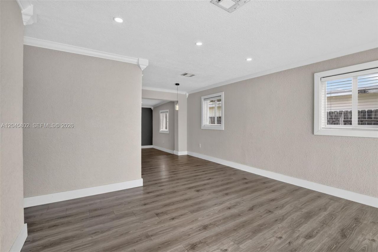 1300 N 70th Ter, Hollywood, FL 33024 Photo