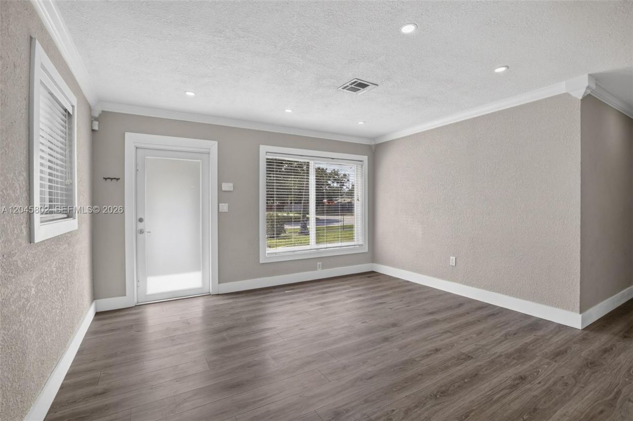 1300 N 70th Ter, Hollywood, FL 33024 Photo