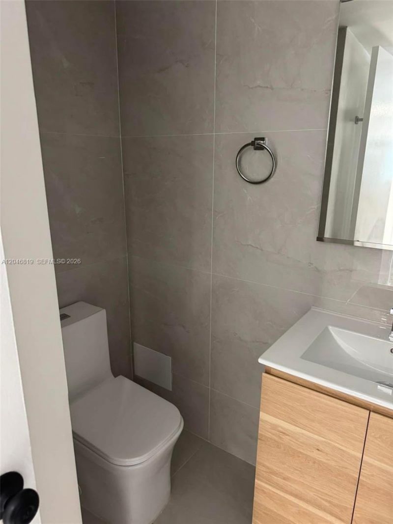 14155 SW 87th St , Unit E202, Miami, FL 33183 Photo