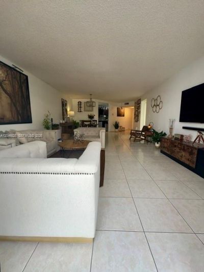 13951 Kendale Lakes Cir , Unit 807A, Miami, FL 33183 Photo