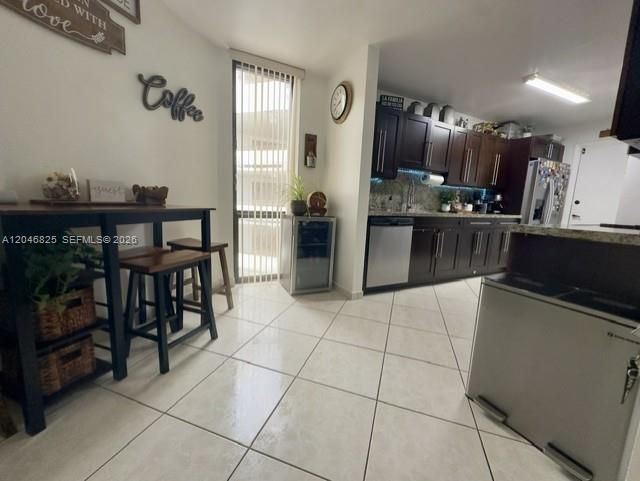 13951 Kendale Lakes Cir , Unit 807A, Miami, FL 33183 Photo