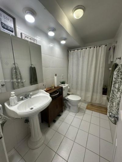 13951 Kendale Lakes Cir , Unit 807A, Miami, FL 33183 Photo