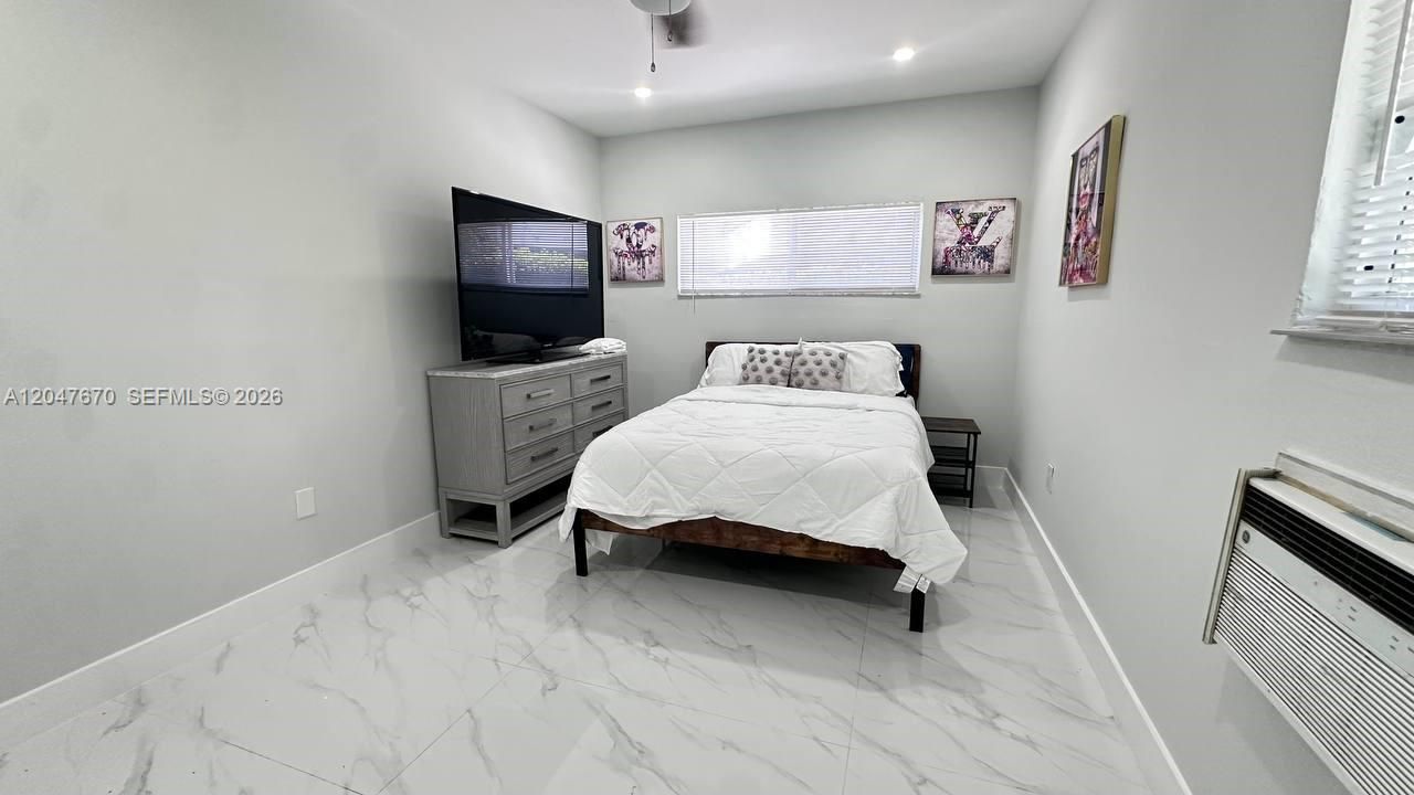 320 SW 29th Rd , Unit Cottage, Miami, FL 33129 Photo