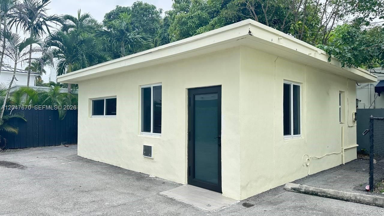 320 SW 29th Rd , Unit Cottage, Miami, FL 33129 Photo