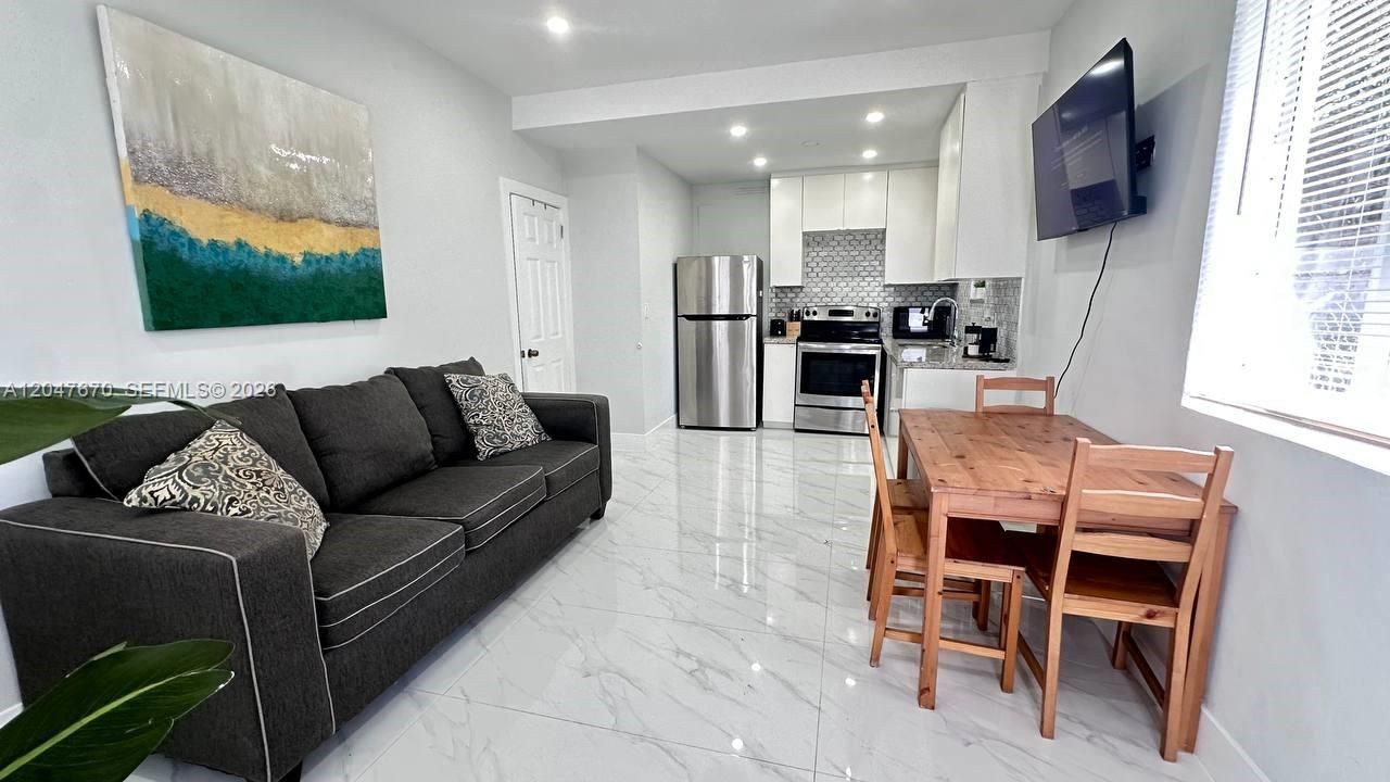 320 SW 29th Rd , Unit Cottage, Miami, FL 33129 Photo