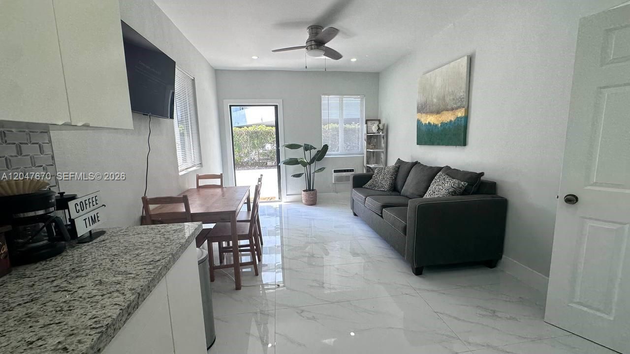 320 SW 29th Rd , Unit Cottage, Miami, FL 33129 Photo