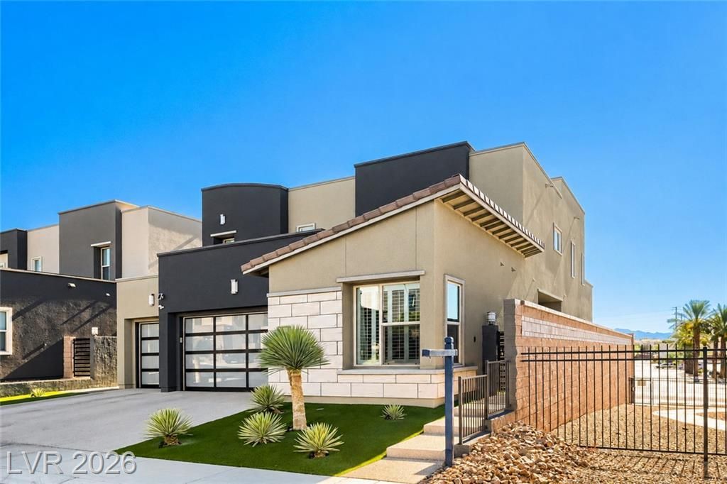 707 Glowing Horizon Street, Henderson, NV 89052 Main Photo
