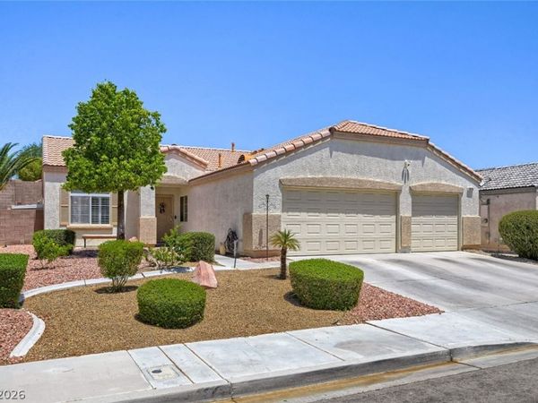 3830 W El Campo Grande Avenue , North Las Vegas, NV 89031