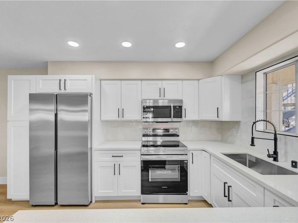 2725 S Nellis Boulevard , Unit 1077, Las Vegas, NV 89121