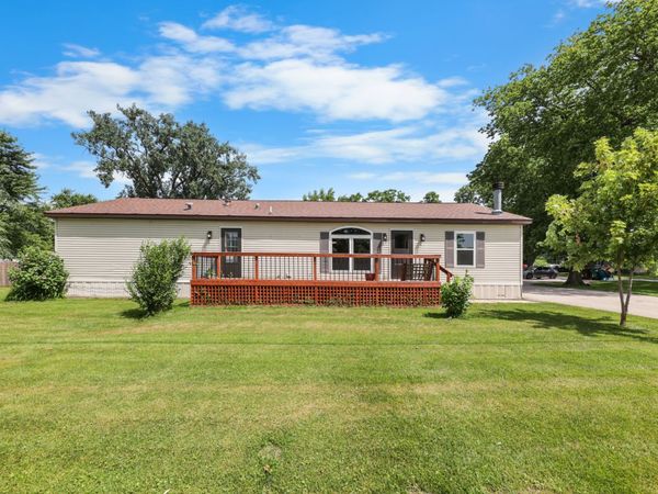 40 E Livingston Street , Godley, IL 60407