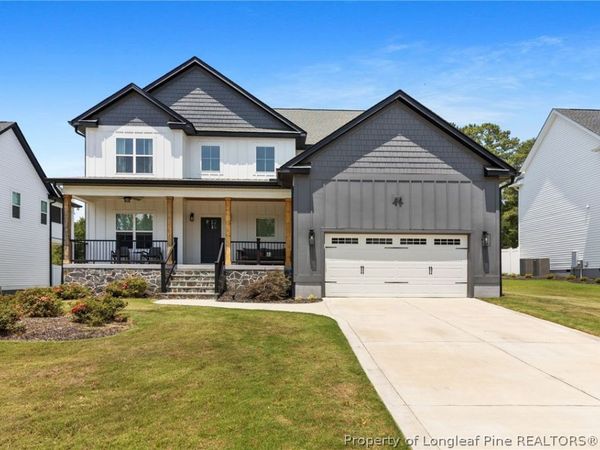 415 Stable Court, Linden, NC 28356