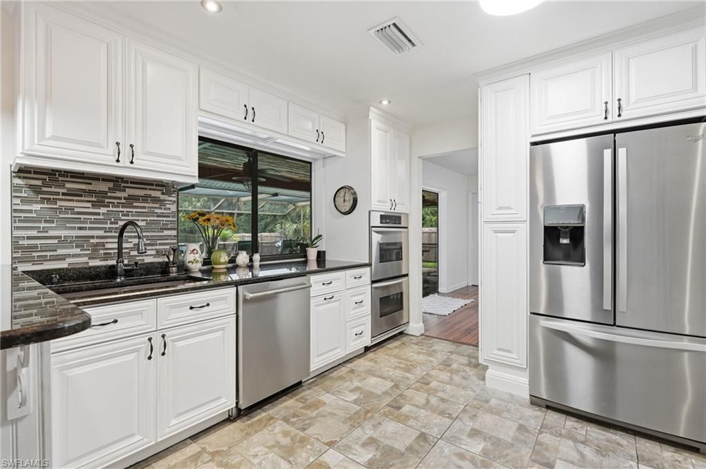 505 Thompson Ave, Lehigh Acres, FL 33972 Photo
