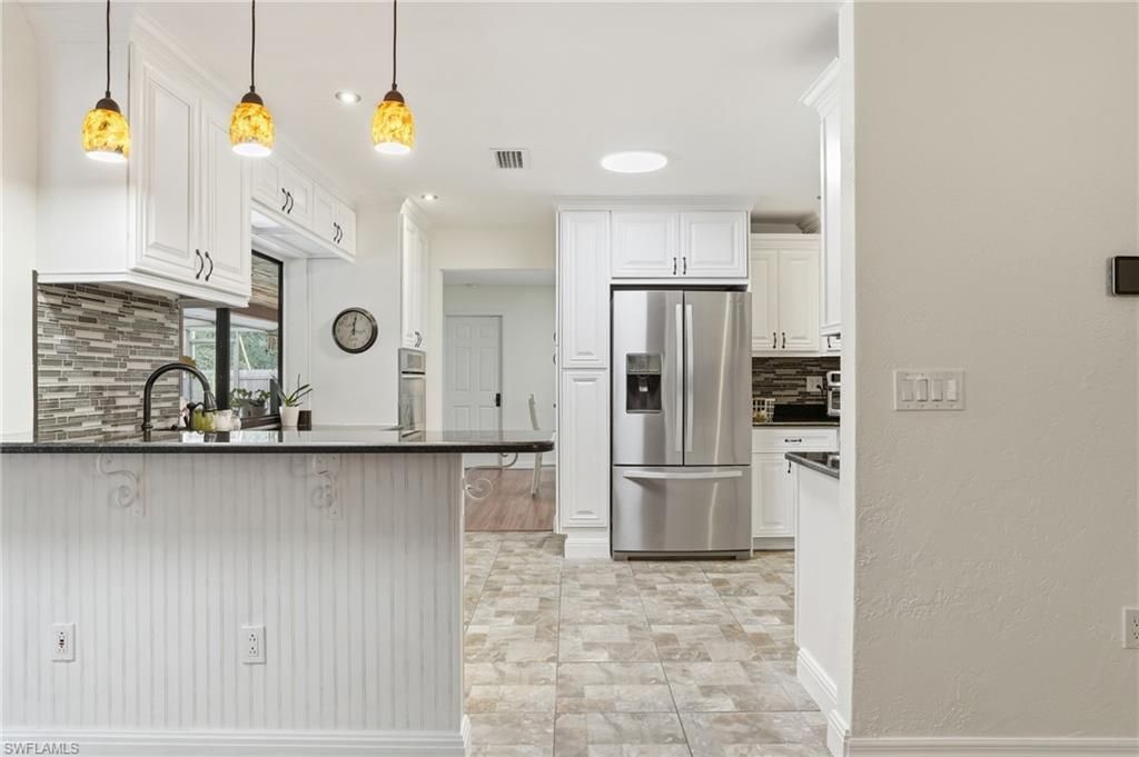 505 Thompson Ave, Lehigh Acres, FL 33972 Photo