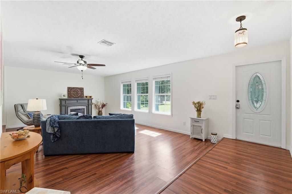 505 Thompson Ave, Lehigh Acres, FL 33972 Photo