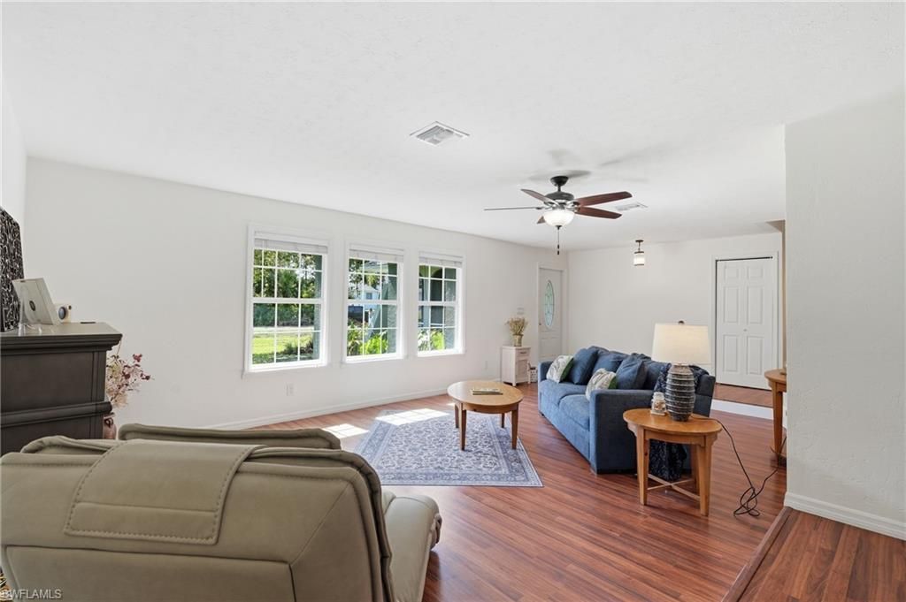 505 Thompson Ave, Lehigh Acres, FL 33972 Photo