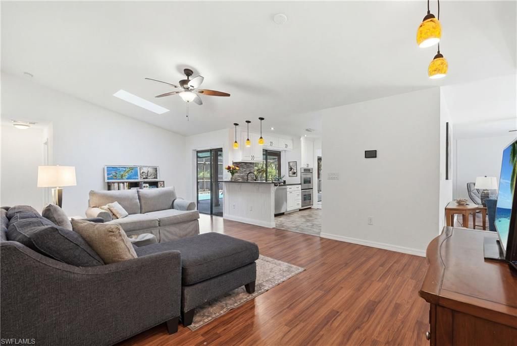 505 Thompson Ave, Lehigh Acres, FL 33972 Photo